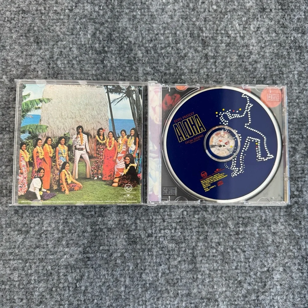 Elvis Presley "Aloha From Hawaii Via Satellite" CD in perfect condition - Picture 2 of 6